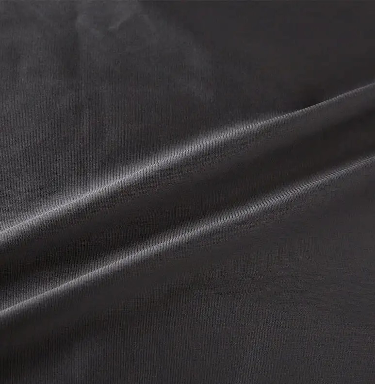 Tecido de veludo mercerizado: escolha certeira para a criatividade fashion, não é mesmo?