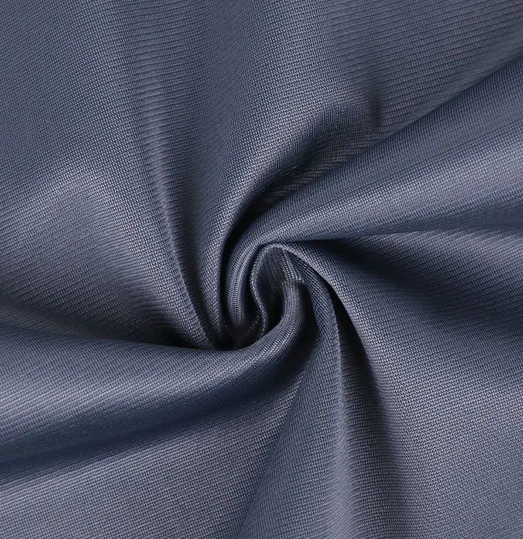 Remodelando os padrões estéticos da moda, o charme versátil do tecido tricot super poly